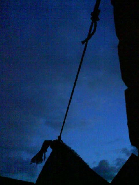 Flickschusterei nach Sturm.