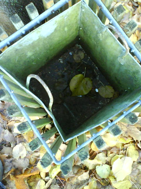 Spielherbst, Tonne.
