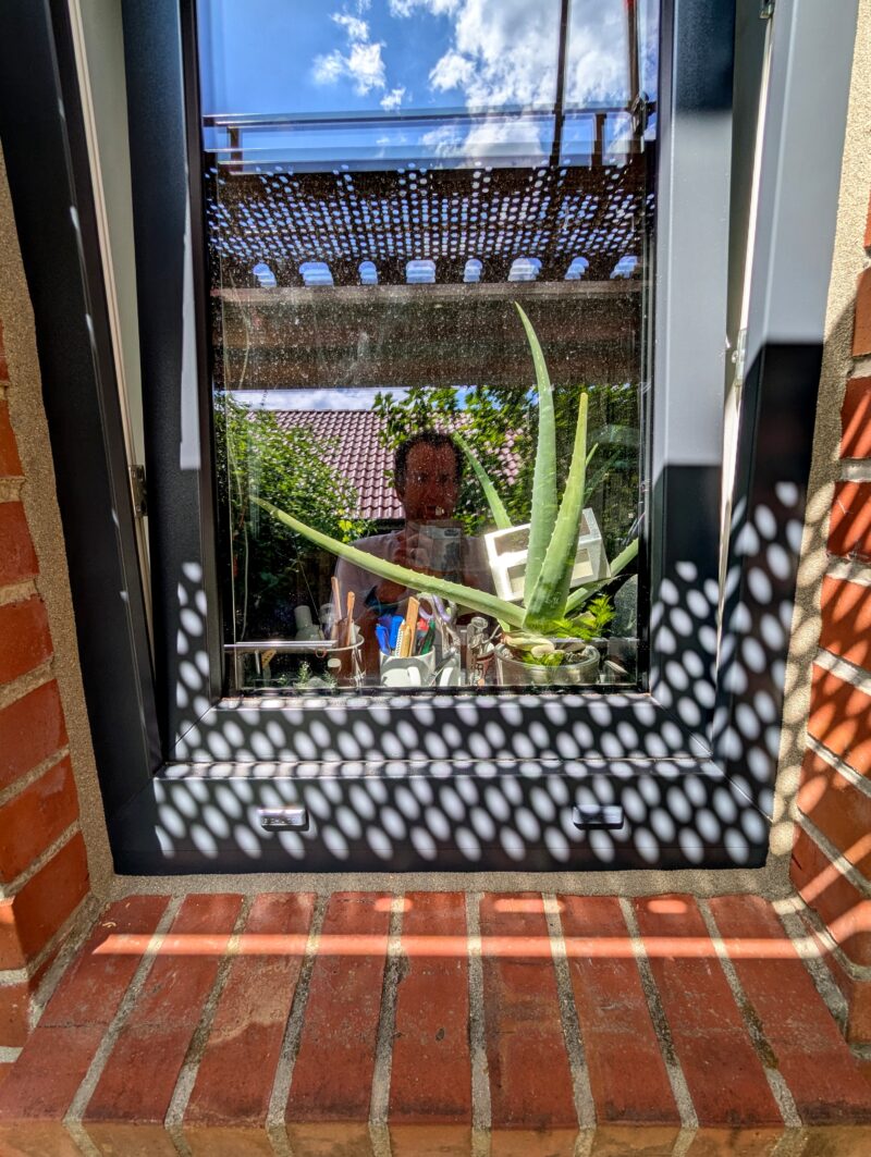 Neues Fenster in der enklavE